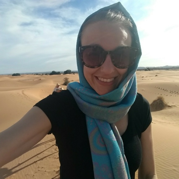 Meet your Posher, Bethany - Picture 2 of 6