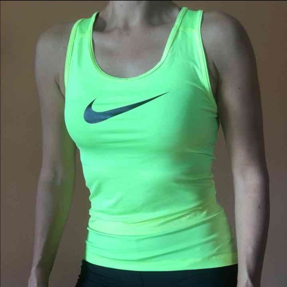 Nike Pro Top Neon Yellow