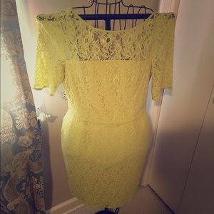 Muse yellow lace dress