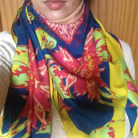 Large Square Bright Colors Scarf - Picture 2 of 4