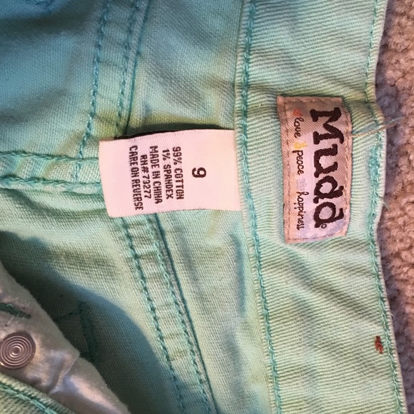 Sea foam green shorts - Picture 3 of 3