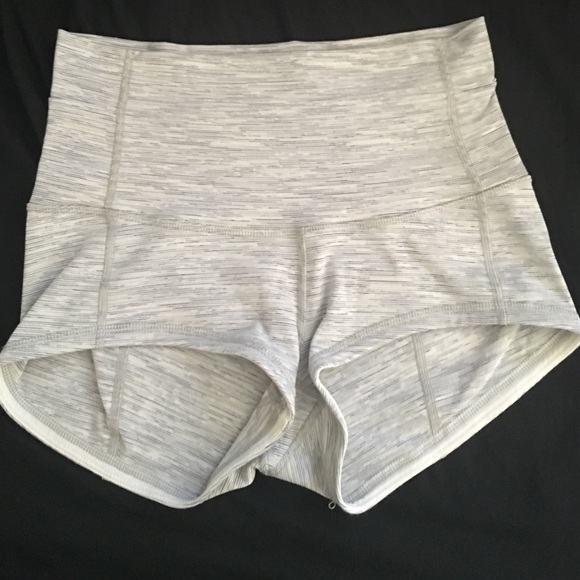 lululemon athletica Pants - Lululemon wunder short