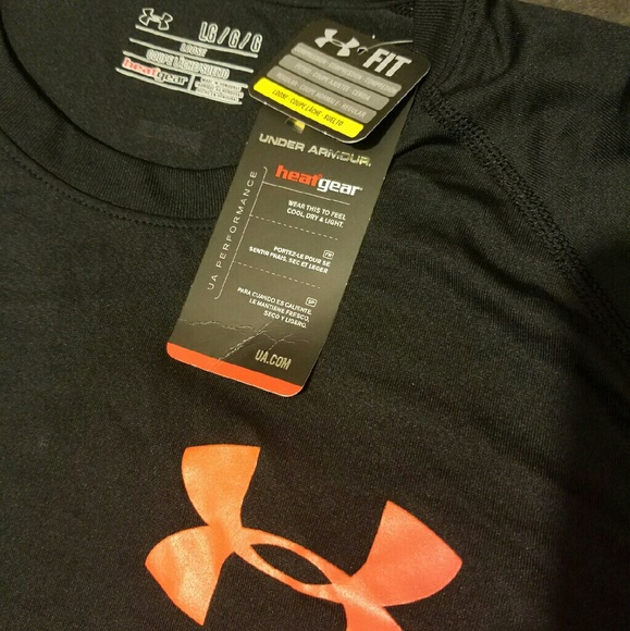 Mens under armour shirt