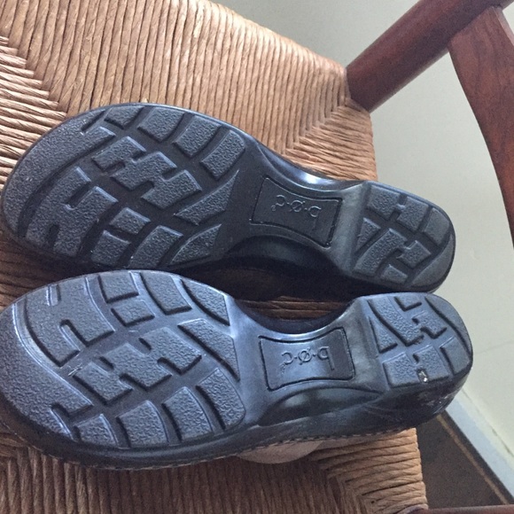 Boc Leather Clogs - Picture 2 of 4