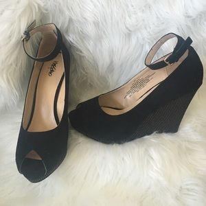 Black peep toe wedges