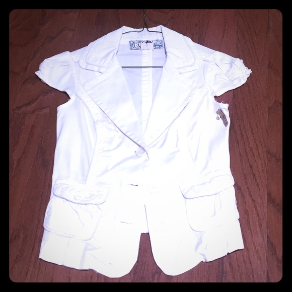 White vest