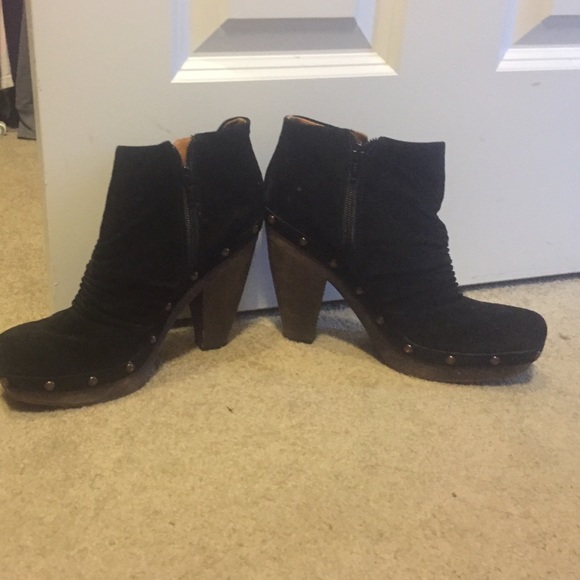 Nine West Booties from Vintage American collection - Picture 4 of 4