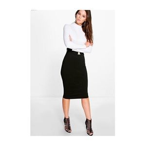 Contrast Color Belted Midi Dress