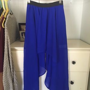 Layered skirt. Size small🌻