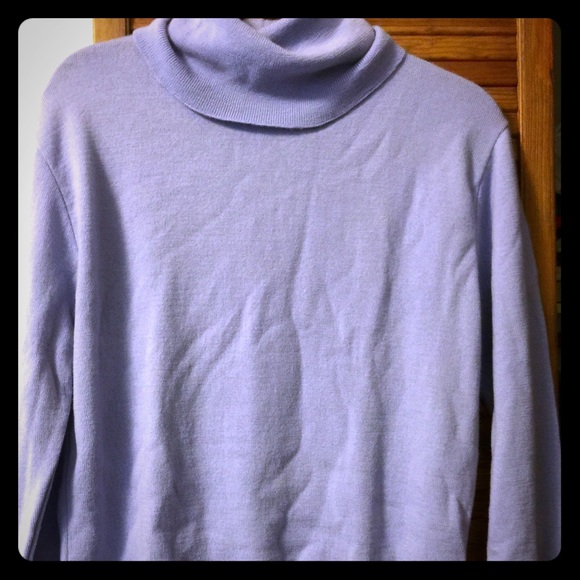 Wool turtleneck...NWT..lilac/periwinkle
