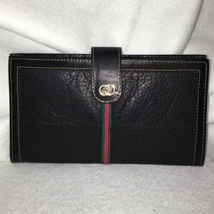 Authentic Gucci wallet