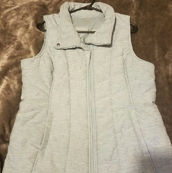 North face pseudio vest