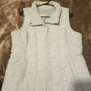 North face pseudio vest