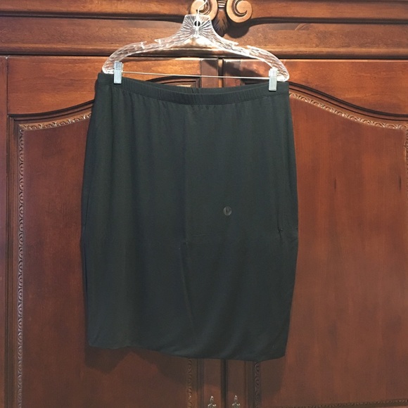 NWT NY & Co. Large Black Cotton Skirt
