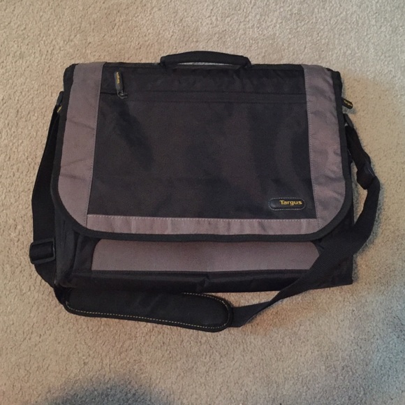 FLASH SALE!! Durable laptop case