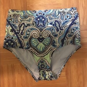 High waisted bikini bottom.