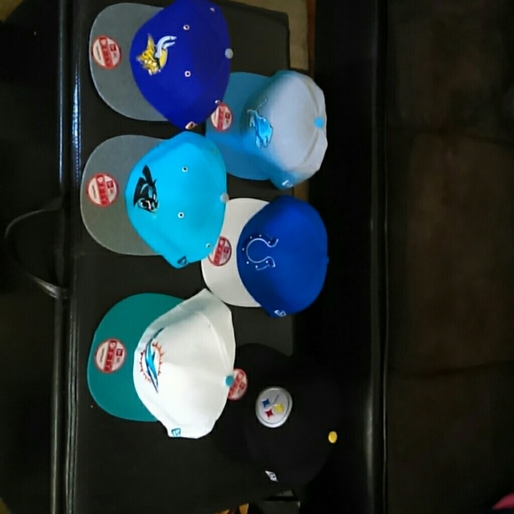 NFL snap back caps - Picture 1 of 1