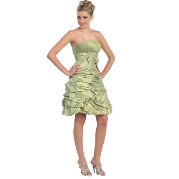 Sale!!! fancy short dress - Picture 3 of 5