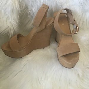 Tan Aldo Wedge