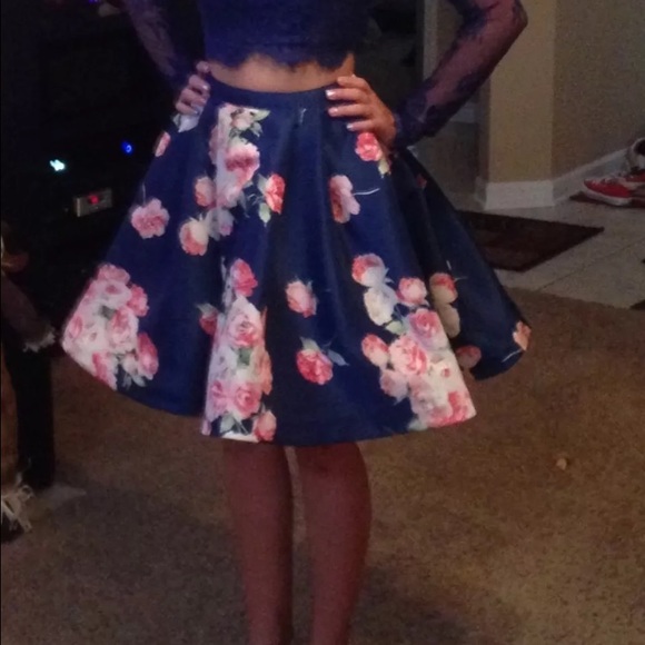 Sherri Hill Size 0 two piece dress