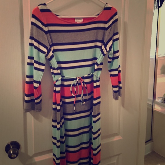 Adorable maternity dress