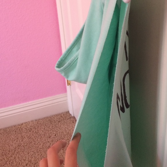 Teal muscle hoodie. - Picture 3 of 4