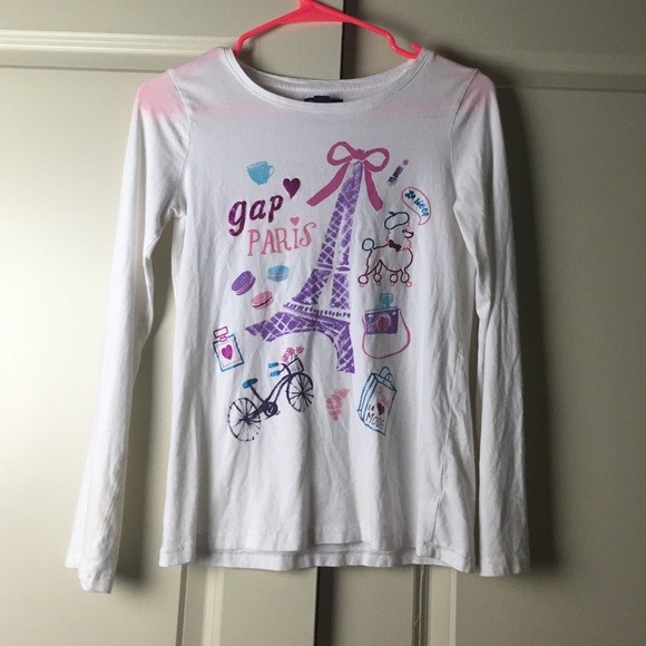 Super chic Paris T-shirt perfect for a Fashionista