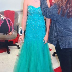 Green prom dress