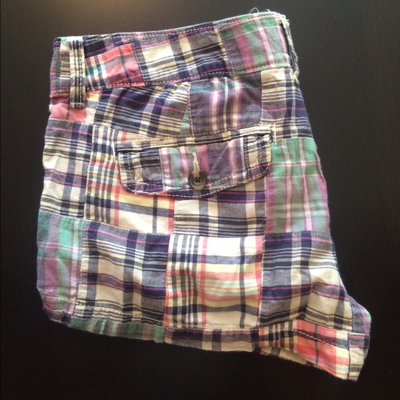 AE plaid shorts