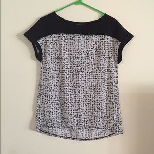 BOGO $8 tops! NWOT Calvin Klein top!