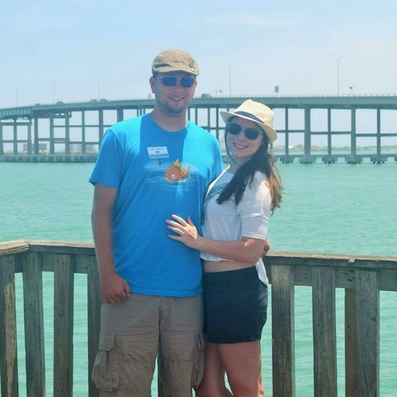 Meet your Posher, Abigail