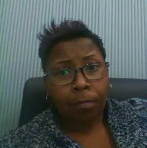 Meet your Posher, Devona