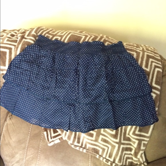 Ae navy polka dot skirt NWOT