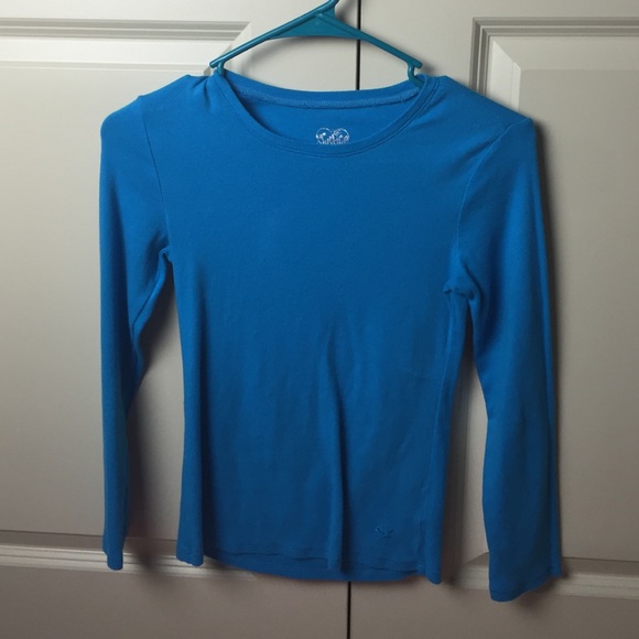 Plain blue t-shirt with great material! - Picture 1 of 3