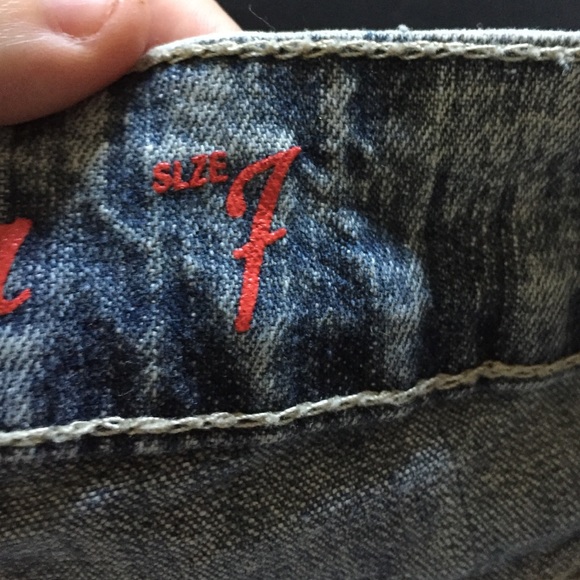 Aztec pattern shorts. - Picture 4 of 4