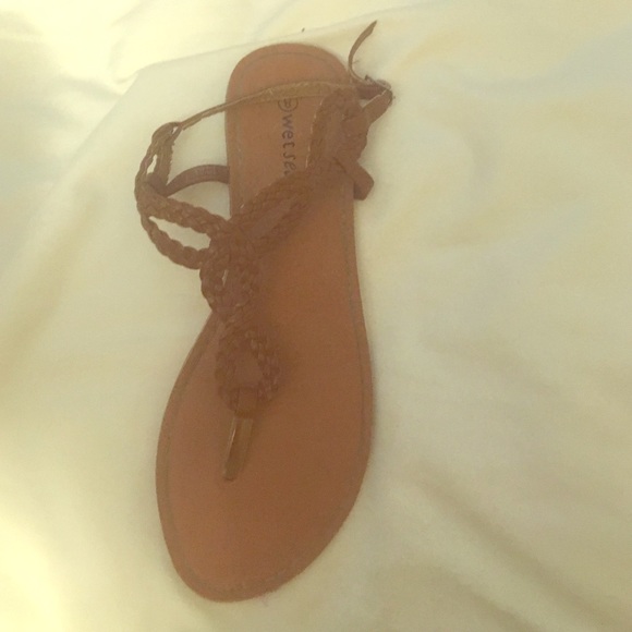 Brown sandels