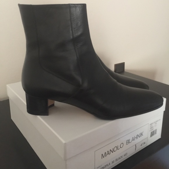 New Manolo Blahnik Tagnopla Boots - Picture 2 of 3