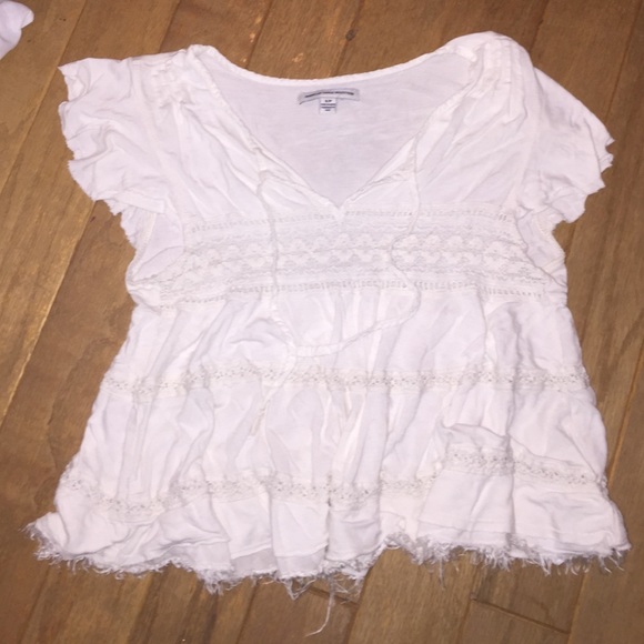 American Eagle White Flowy Tshirt