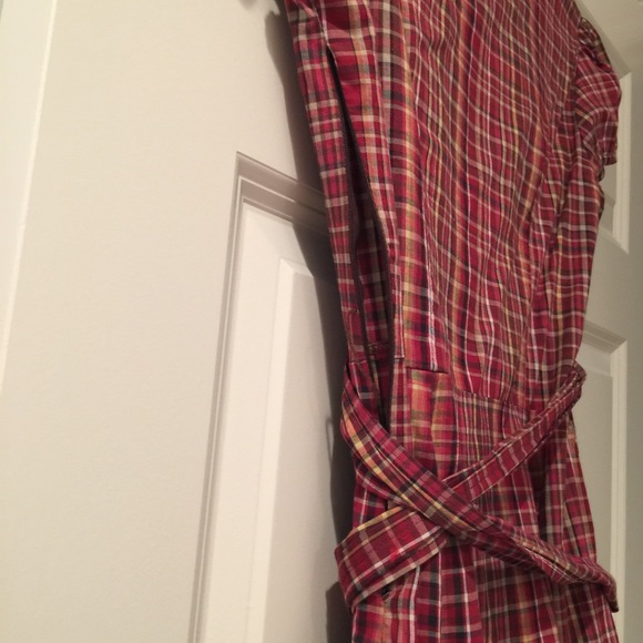 Cute juniors dress with zipper and belt. NWOT. - Picture 4 of 4