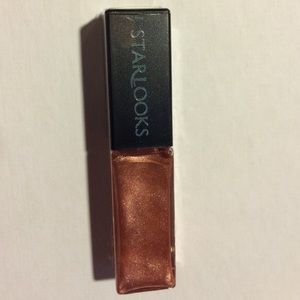 Price drop today! Starlooks lip gloss. NEW!