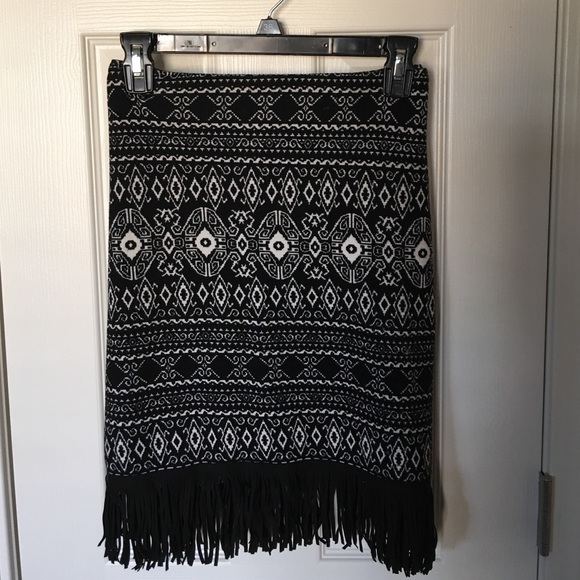 Black and white fringe skirt
