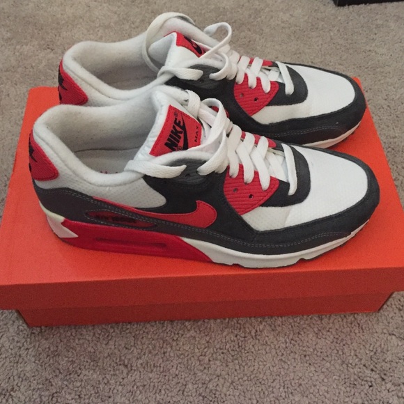 **BRAND NEW** Nike air max