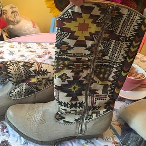 Big Buddha Tribal Print Boots