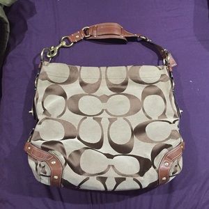 Authentic Coach Large Carly Signature