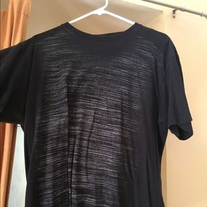 Men's black t shirt