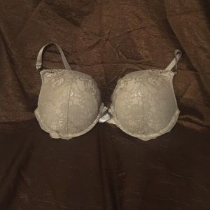 Victoria Secrets Miraculous Plunge push up bra