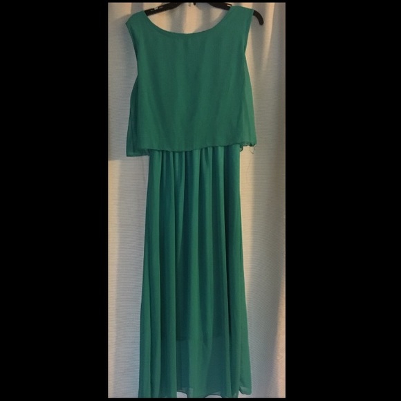 Mengyixaun Dresses & Skirts - MAKE AN OFFER‼️‼️Mengyixaun Green Maxi Dress S