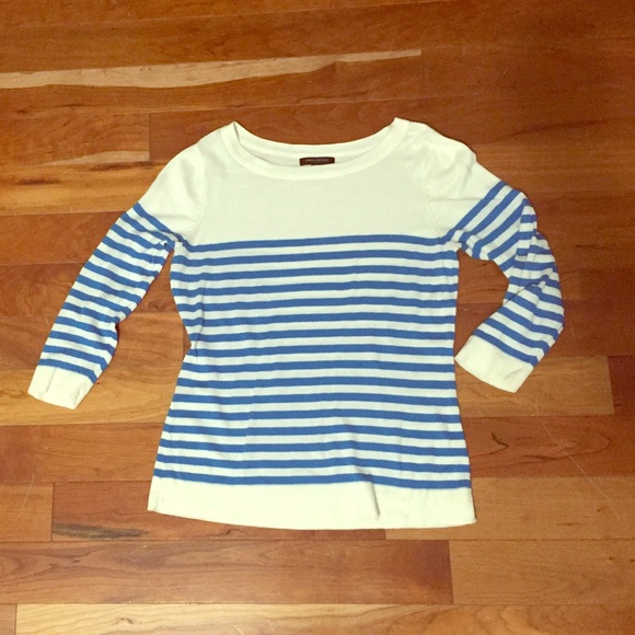 Banana Republic 3 quarter length light sweater