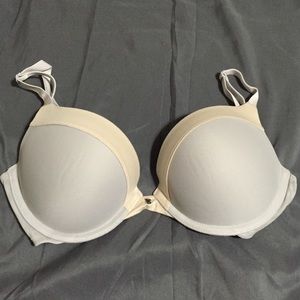 Fabulous by Victoria's Secret 32DD bra