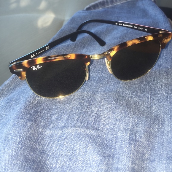 Selling Popular Sun Glasses Ray•Ban